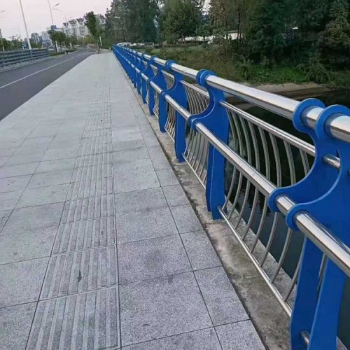 河道護欄